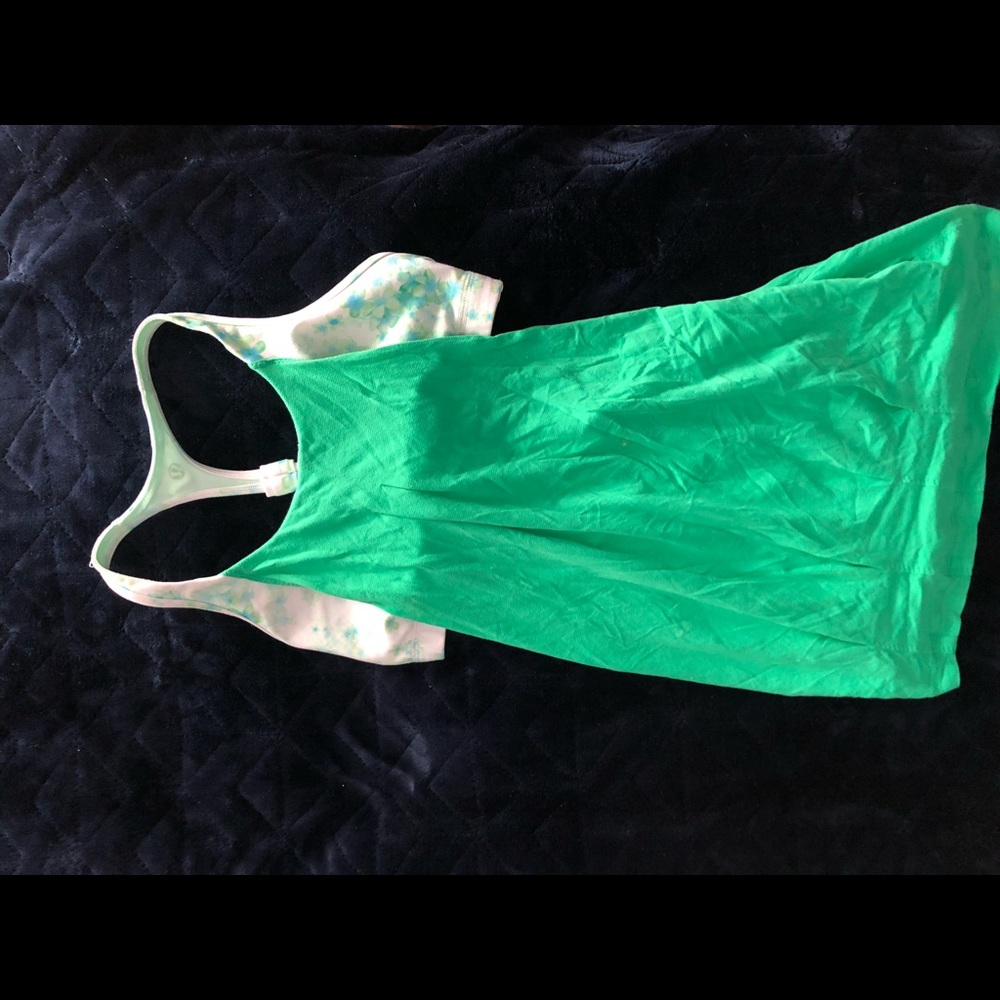 Stunning Green Lululemon tank top!
